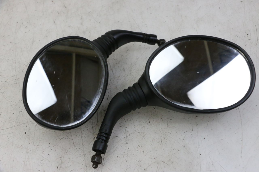 photo de PAR DE ESPELHOS RETROVISORES YAMAHA YP MAJESTY 125 (2007 - 2010) - Detalhe da peça