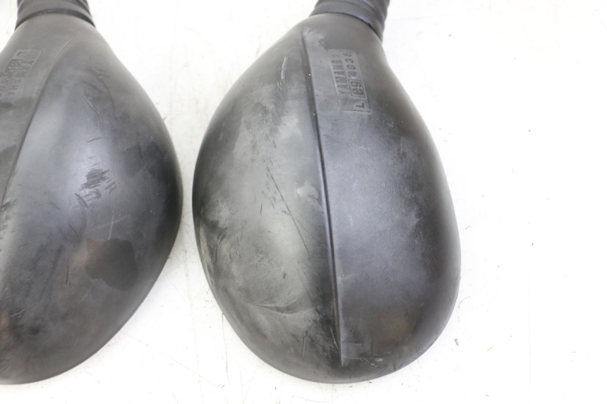 photo de PAR DE ESPELHOS RETROVISORES YAMAHA YP MAJESTY 125 (2007 - 2010) - Pontos de fixação
