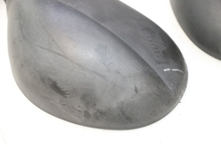 photo de PAR DE ESPELHOS YAMAHA YP MAJESTY 125 (1998 - 2001) - Detalhes característicos