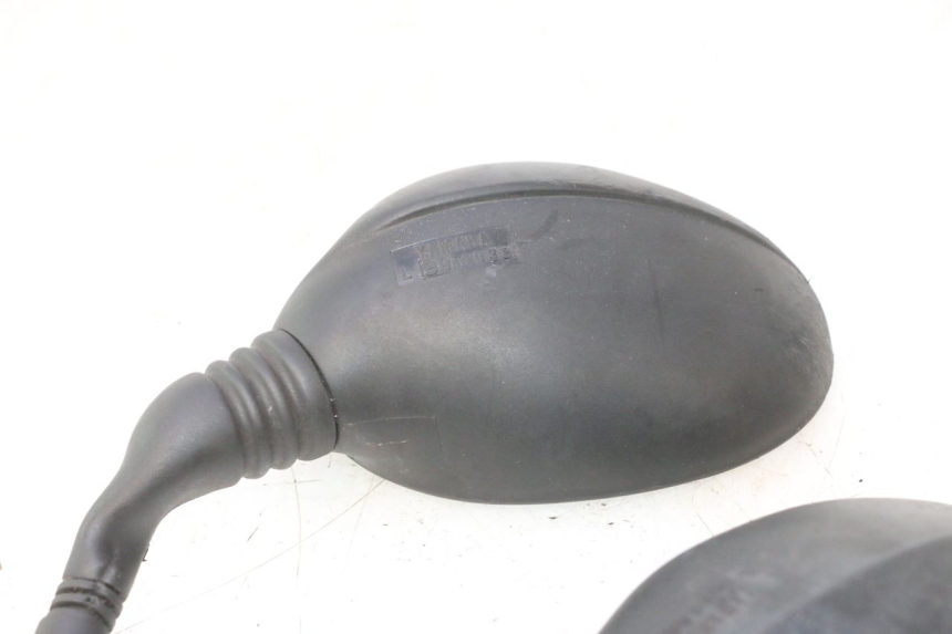 photo de PAR DE ESPELHOS YAMAHA YP MAJESTY 125 (1998 - 2001) - Vista de perto