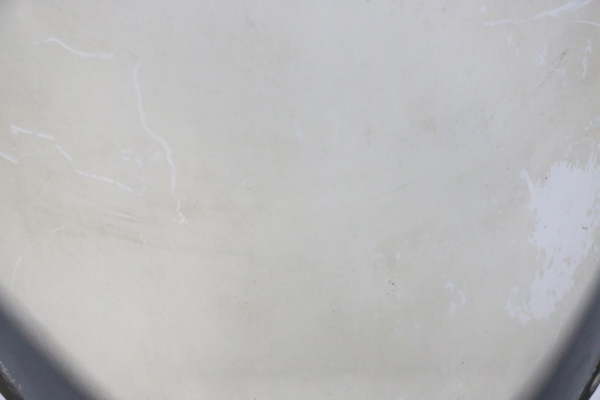 photo de PARABRISAS SUZUKI BURGMAN 125 (2007 - 2014) - Zoom do estado de desgaste