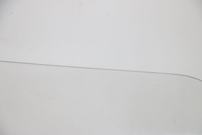 photo de PARABRISAS SUZUKI BURGMAN 125 (2007 - 2014) - Inspeção visual