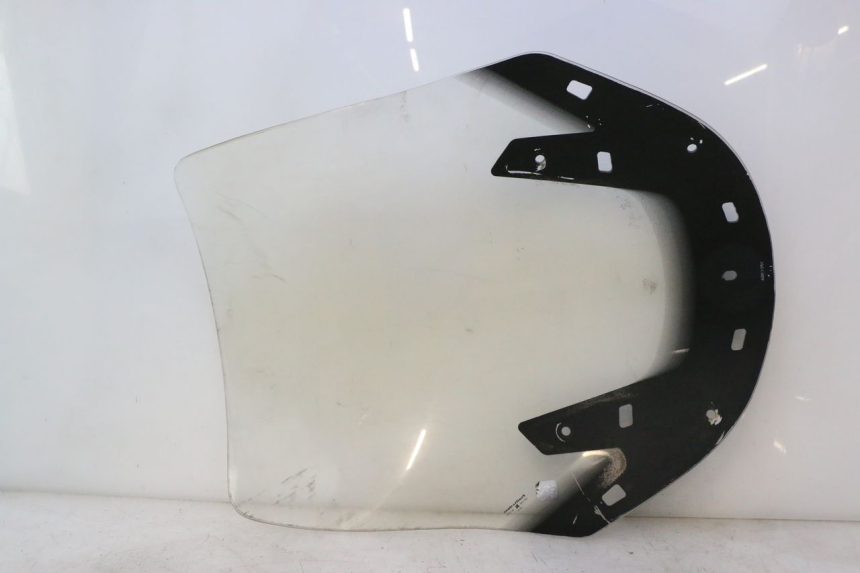 photo de PARABRISA SUZUKI BURGMAN EXECUTIVE ABS 650 (2006 - 2012) - Detalhes característicos