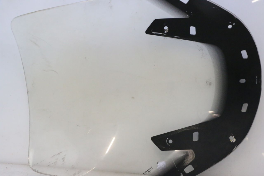 photo de PARABRISA SUZUKI BURGMAN EXECUTIVE ABS 650 (2006 - 2012) - Peça verificada