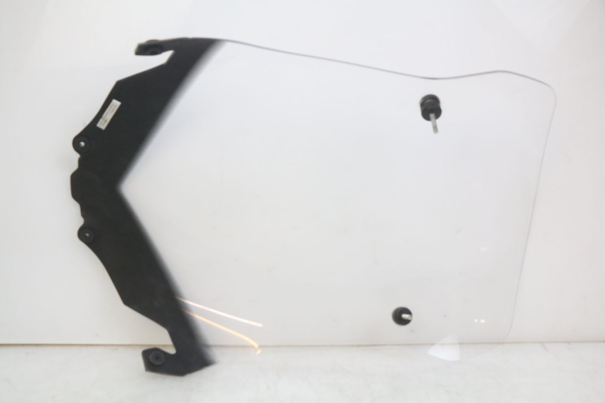 photo de PARABRISAS PEUGEOT CITYSTAR AIR 125 (2014 - 2017) - Pontos de fixação