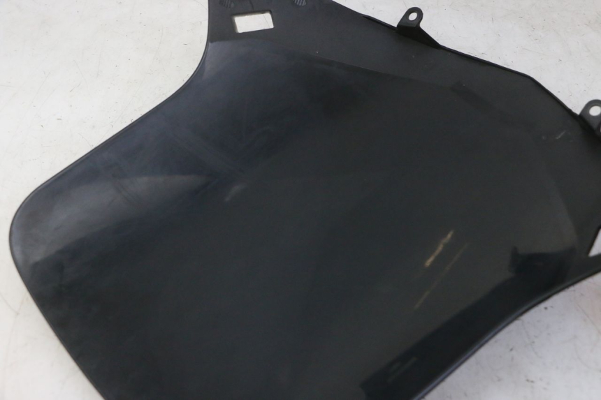 photo de PARABRISAS PEUGEOT ELYSTAR 50 (2002 - 2014) - Pontos de fixação