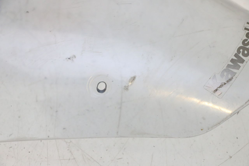 photo de PARABRISAS KAWASAKI ER-6 ER6 F ABS 650 (2012 - 2016) - Detalhes característicos