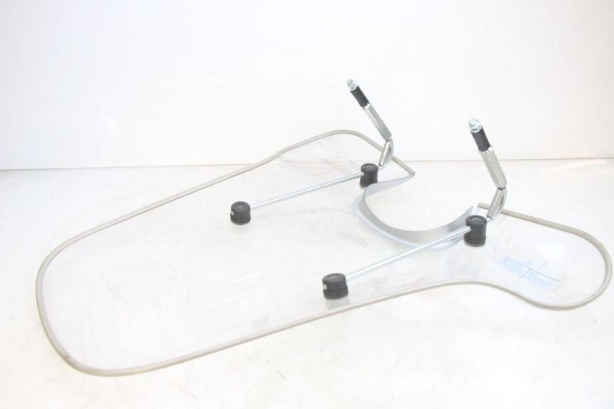 photo de PARABRISAS PIAGGIO FLY 125 (2005 - 2012) - Detalhe da peça