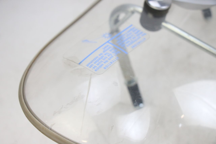 photo de PARABRISAS PIAGGIO FLY 125 (2005 - 2012) - Pontos de fixação