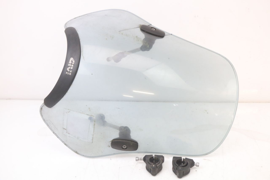 photo de PARABRISAS SUZUKI GN 125 (1997 - 2000) - Detalhe da peça
