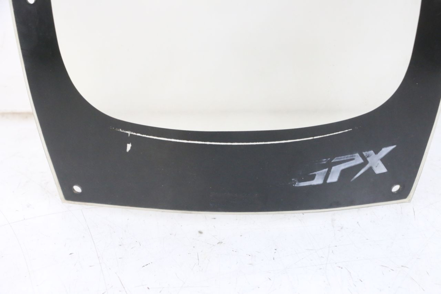 photo de PARABRISAS KAWASAKI GPX R WARBIRD 600 (1988 - 1993) - Vista de perto