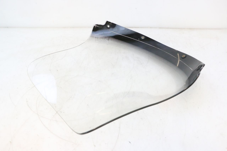 photo de PARABRISAS KYMCO GRAND DINK 125 (2008 - 2014) - Detalhe da peça
