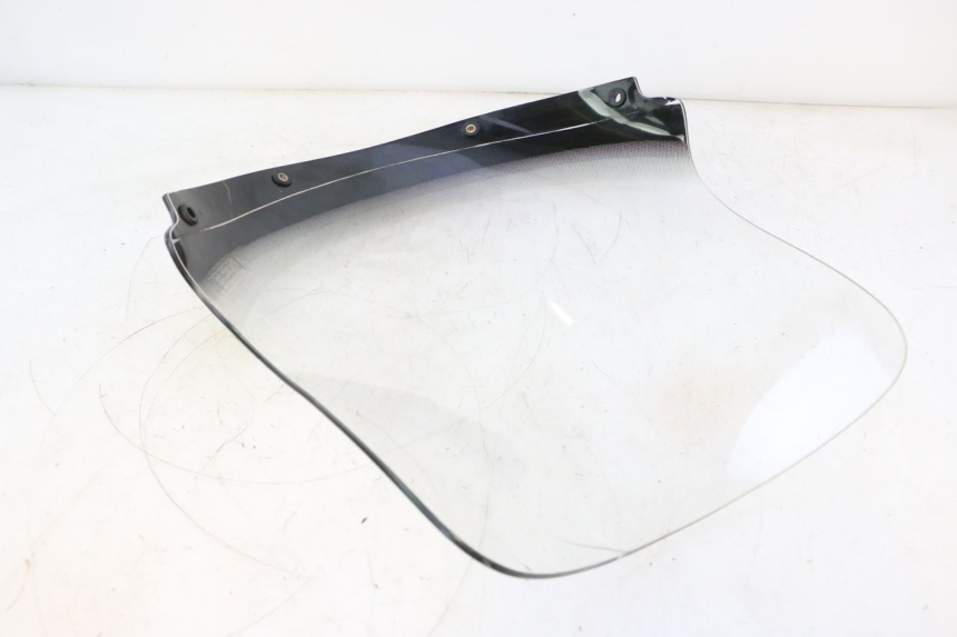 photo de PARABRISAS KYMCO GRAND DINK 125 (2008 - 2014) - Zoom do estado de desgaste