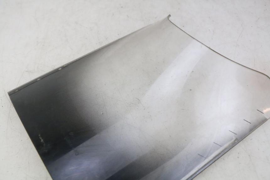 photo de PARABRISAS SUZUKI GSX-F GSX  F 1100 (1988 - 1994) - Detalhe da peça