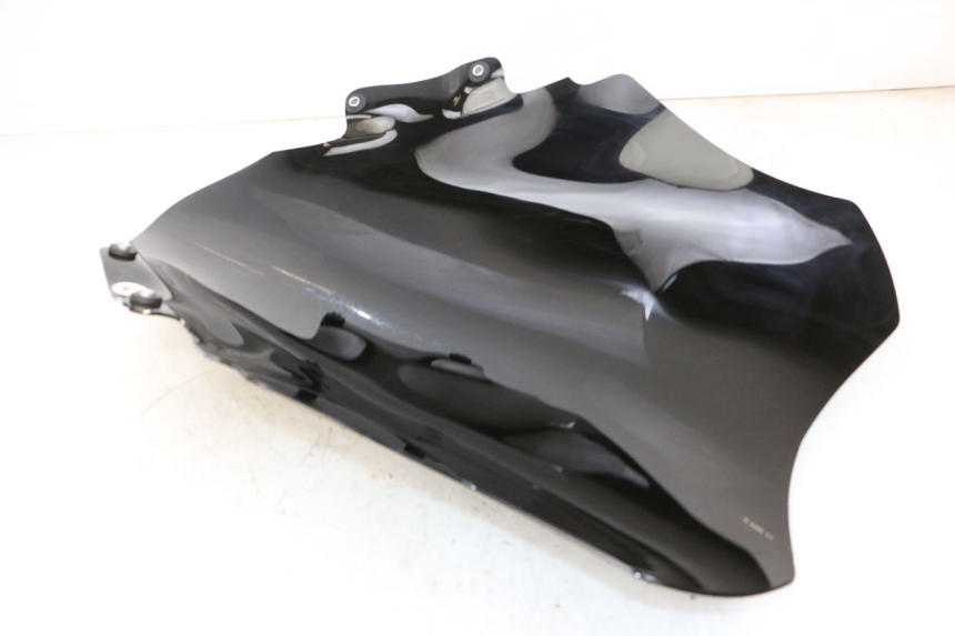 photo de PARABRISAS PIAGGIO MP3 HPE 300 (2019 - 2026) - Marcações e referências