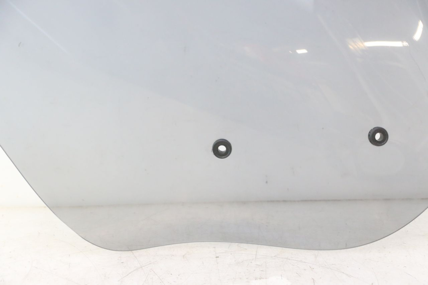 photo de PARABRISA PIAGGIO MP3 500 (2016 - 2018) - Zoom do estado de desgaste