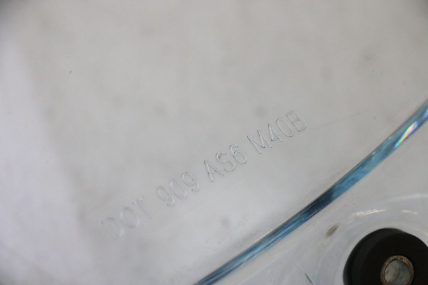 photo de PARABRISAS PIAGGIO MP3 125 (2006 - 2014) - Detalhe da peça