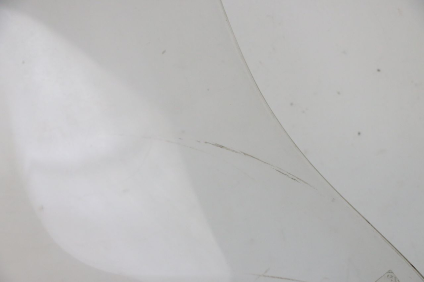 photo de PARABRISAS PIAGGIO VESPA LX IE 125 (2010 - 2012) - Detalhes característicos