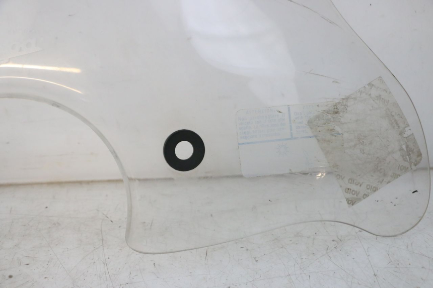 photo de PARABRISAS PIAGGIO VESPA LX IE 125 (2010 - 2012) - Ampliação dos componentes