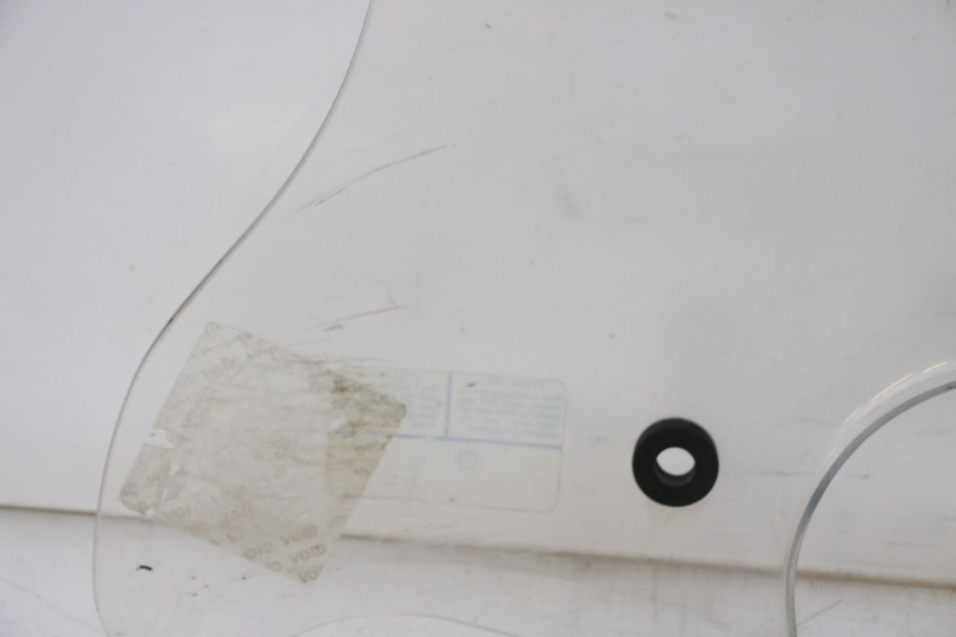 photo de PARABRISAS PIAGGIO VESPA LX IE 125 (2010 - 2012) - Zoom do estado de desgaste