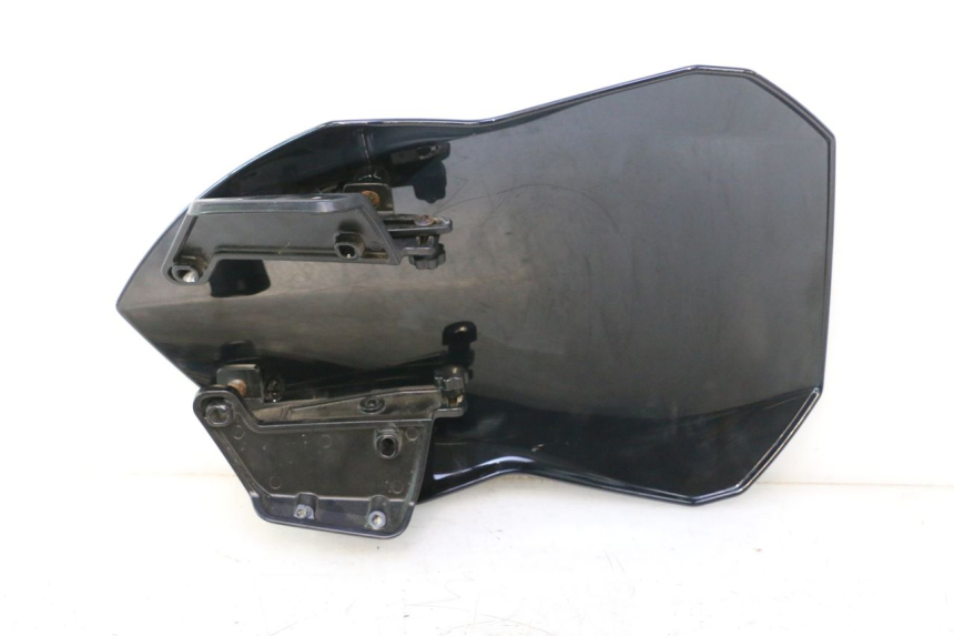 photo de PARABRISA JM MOTORS R-MAX TECH 50 (2024 - 2026) - Zoom do estado de desgaste