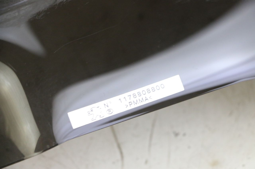 photo de PARABRISAS PEUGEOT SATELIS 125 (2013 - 2018) - Inspeção visual