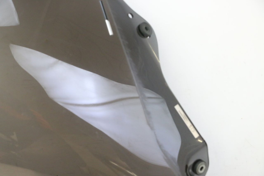 photo de PARABRISAS PEUGEOT SATELIS 125 (2013 - 2018) - Zoom de qualidade