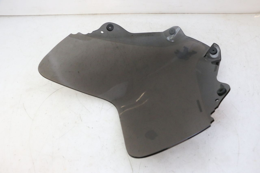 photo de PARABRISAS PEUGEOT SATELIS 125 (2013 - 2018) - Pontos de fixação