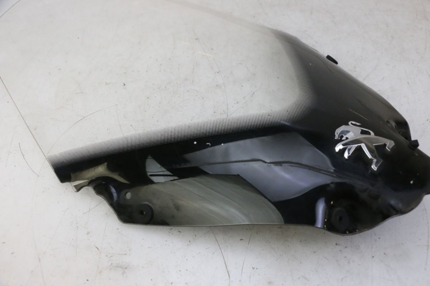 photo de PARABRISAS PEUGEOT SATELIS 125 (2010 - 2012) - Estado da superfície