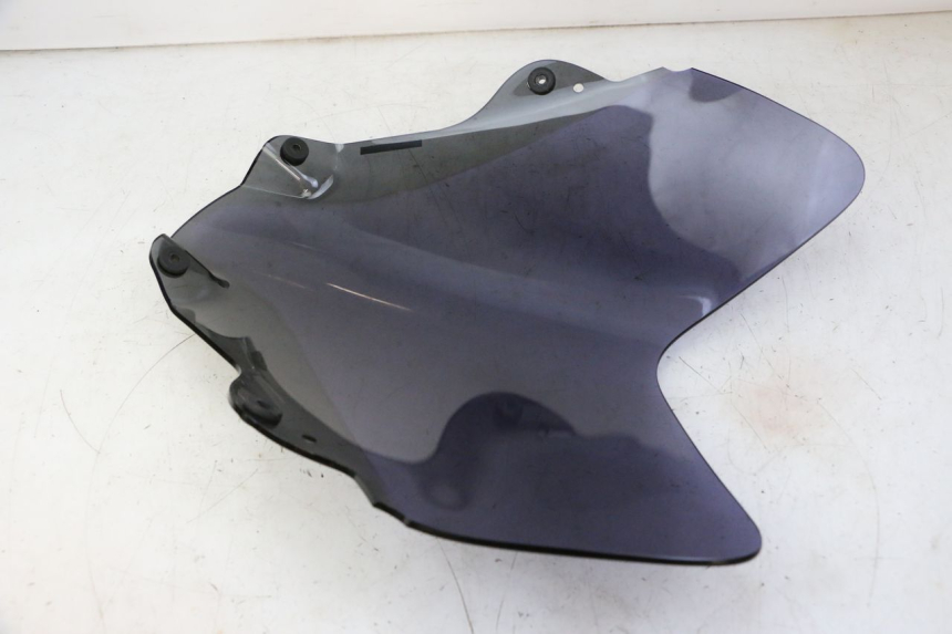 photo de PARABRISAS PEUGEOT SATELIS 125 (2013 - 2018) - Pontos de fixação