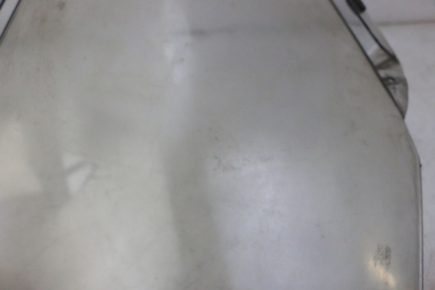 photo de PARABRISAS PEUGEOT SATELIS 125 (2006 - 2009) - Marcações e referências