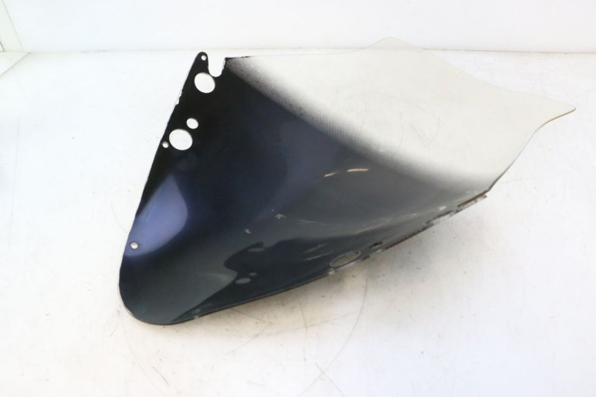 photo de PARABRISA RAZZO STEED 125 (2012 - 2018) - Zoom do estado de desgaste