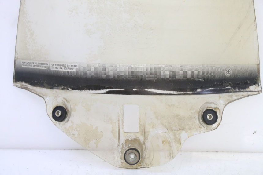 photo de PARABRISAS PIAGGIO SUPER LX 125 (2000 - 2003) - Zoom do estado de desgaste
