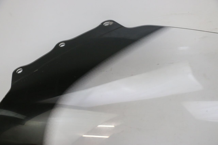 photo de PARABRISAS SUZUKI BURGMAN 125 (2018 - 2021) - Marcações e referências