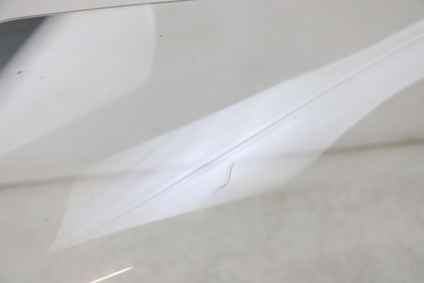 photo de PARABRISAS SUZUKI BURGMAN 125 (2018 - 2021) - Vista geral