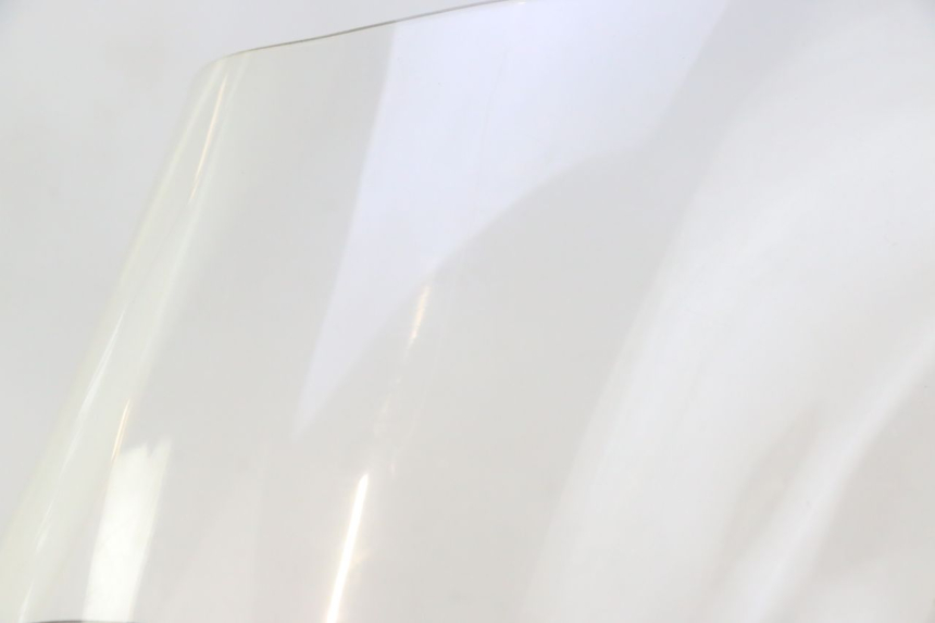 photo de PARABRISAS YAMAHA TDM ABS 900 (2002 - 2014) - Detalhes característicos
