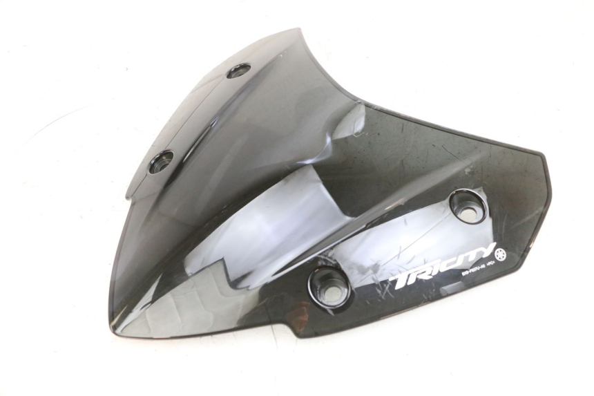 photo de PARABRISAS YAMAHA TRICITY 300 (2020 - 2024) - Detalhes característicos
