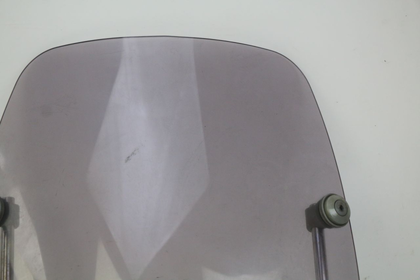 photo de PARABRISAS PIAGGIO VESPA SPRINT 2T 50 (2014 - 2018) - Inspeção visual