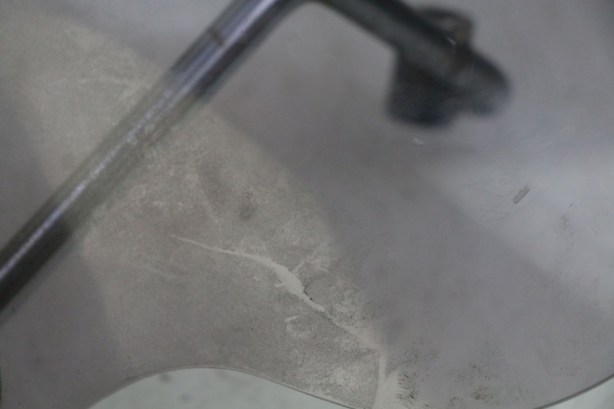 photo de PARABRISAS PIAGGIO VESPA SPRINT 2T 50 (2014 - 2018) - Pontos de fixação