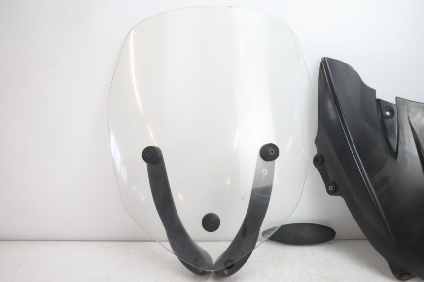 photo de PARABRISAS PIAGGIO X9 EVOLUTION 125 (2003 - 2007) - Zoom do estado de desgaste