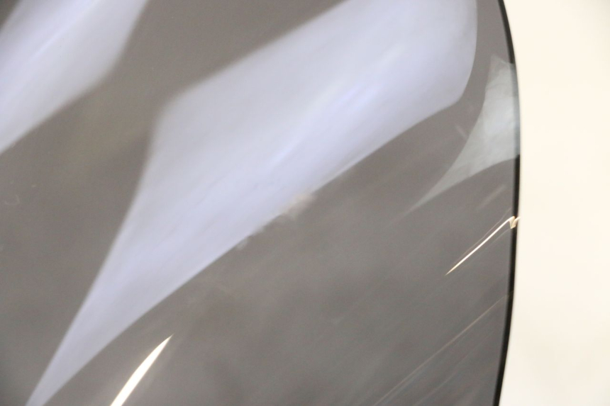 photo de PARABRISA YAMAHA XJR 1300 (1998 - 2002) - Detalhes característicos