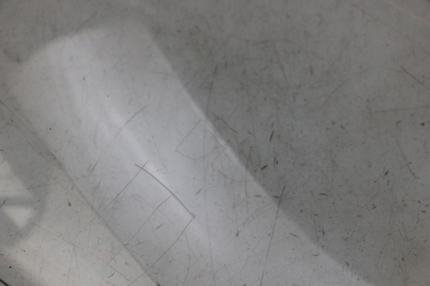 photo de PARABRISAS YAMAHA X-MAX XMAX ABS 250 (2010 - 2014) - Pontos de fixação