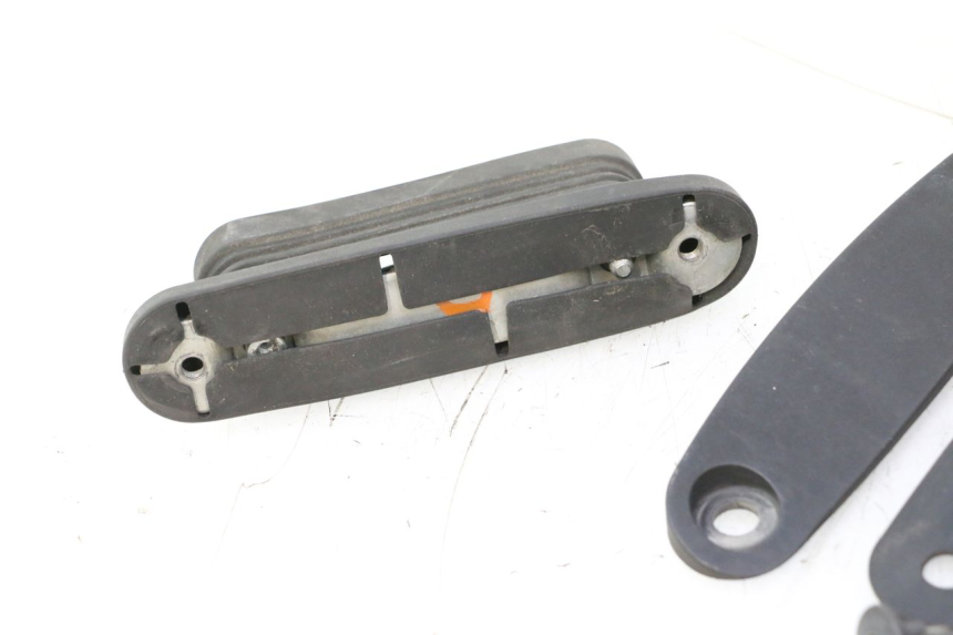 photo de PARABRISAS YAMAHA YP MAJESTY 125 (1998 - 2001) - Outro ângulo de visão