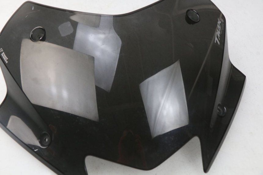 photo de PARABRISAS YAMAHA YP T-MAX TMAX 530 (2017 - 2020) - Detalhe da peça