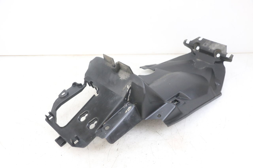 photo de PASSAGEM DA RODA TRASEIRA YAMAHA AEROX 2T 50 (2013 - 2017) - Outro ângulo de visão