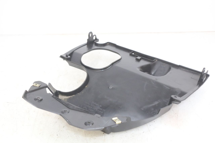 photo de PASSAGEM DA RODA TRASEIRA KYMCO AGILITY NAKED RENOUVO 2T 50 (2011 - 2018) - Outro ângulo de visão