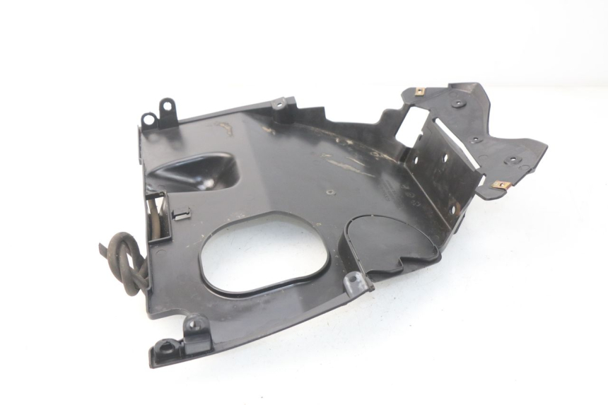photo de PASSAGEM DA RODA TRASEIRA KYMCO AGILITY RS 2T 50 (2009 - 2013) - Detalhe da peça