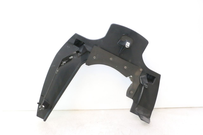 photo de PASSAGEM DA RODA TRASEIRA APRILIA ATLANTIC S 125 (2010 - 2013) - Outro ângulo de visão