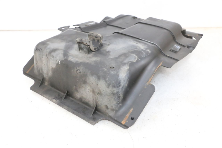 photo de PASSAGEM DA RODA TRASEIRA SUZUKI BURGMAN 650 (2013 - 2020) - Ampliação técnica