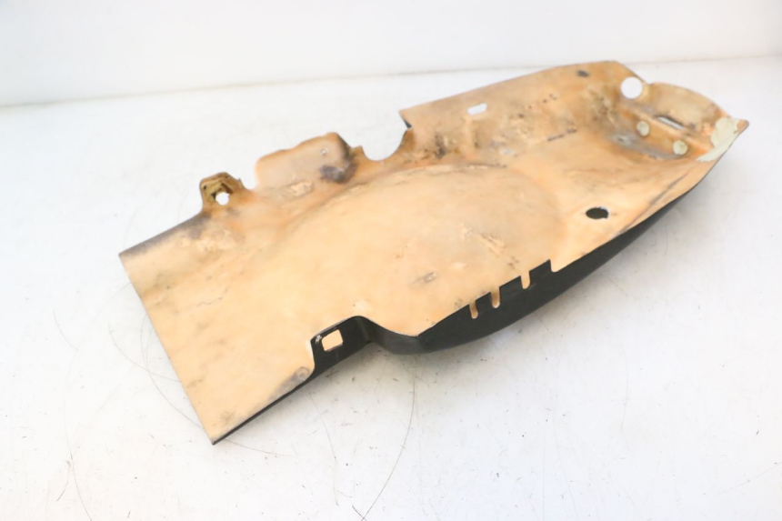 photo de PASSAGEM DA RODA TRASEIRA HONDA CB F HORNET 600 (2005 - 2006) - Detalhe da peça